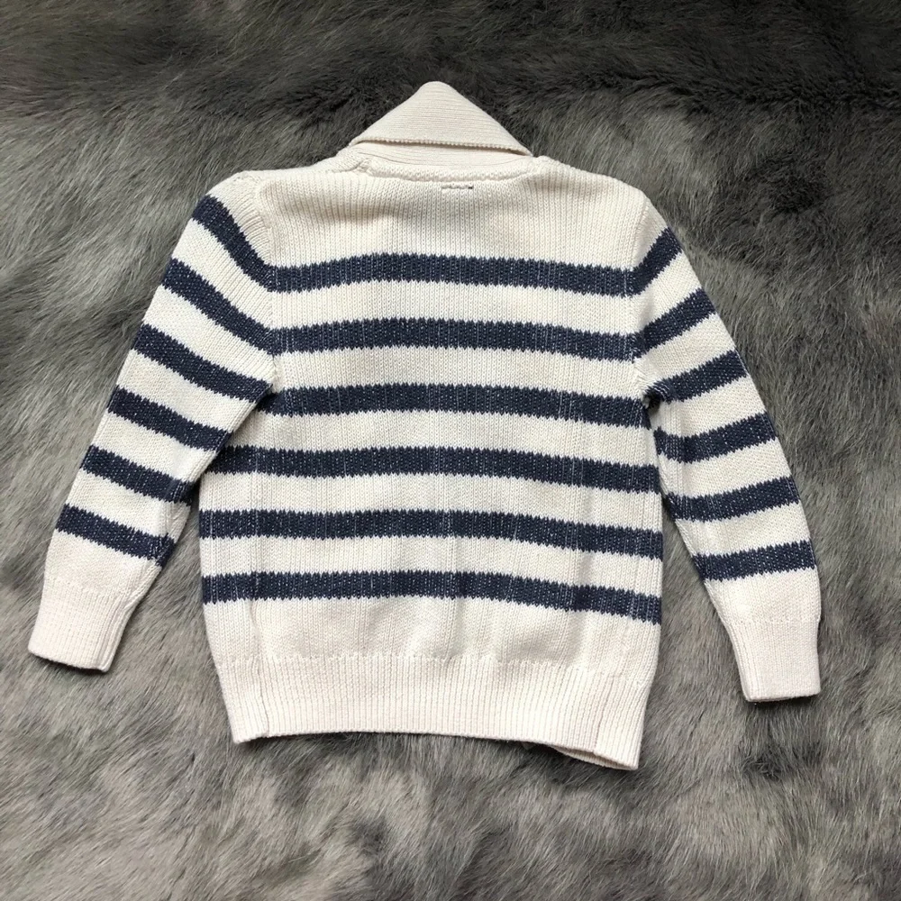 Gap sweater